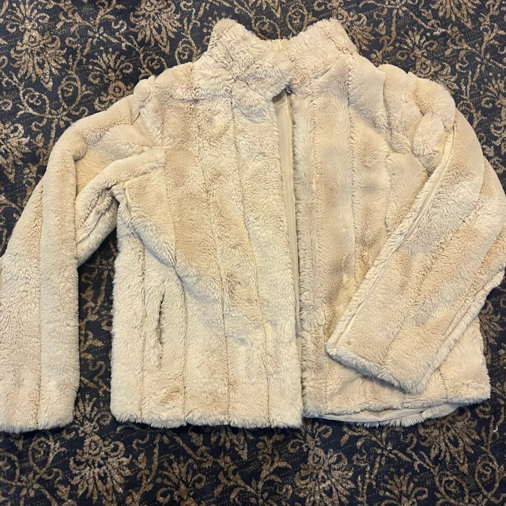HYFVE Cream/Tan Faux Fur Puffer Jacket - M